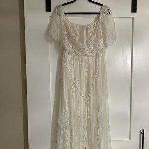 Lace maxi